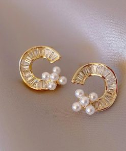 Golden Pearl Earring