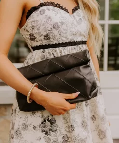 Caviar Quilted Wallet On Chain Woc