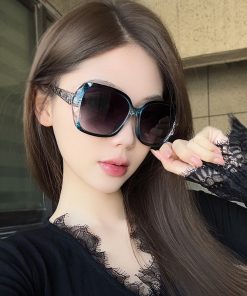 Fashionable Y L Sunglasses